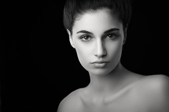 [the look] Portrait Photo by Photographer Christoph W.